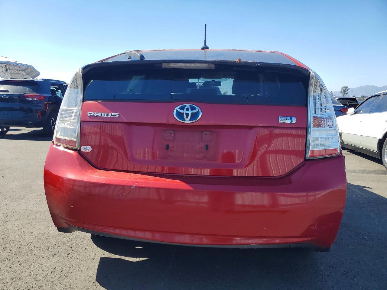 2011 Toyota Prius Two - Image 6