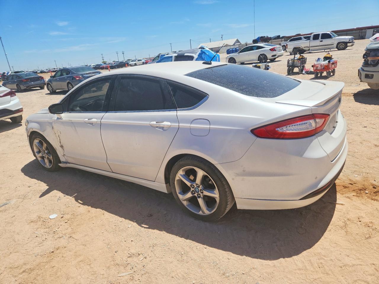 2013 Ford Fusion Se - Фото 2