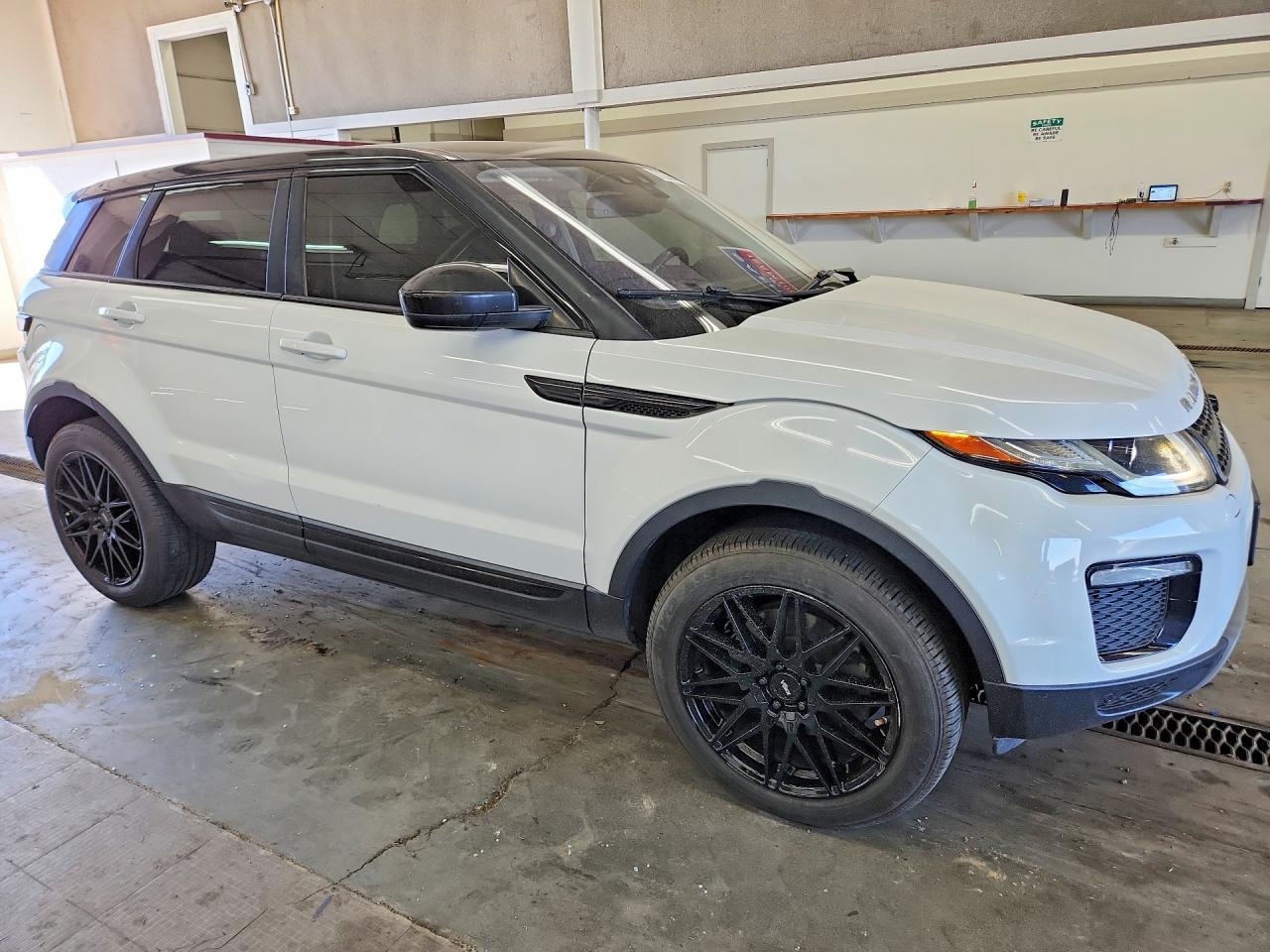 2017 Land Rover Range Rover Evoque Se - Фото 4