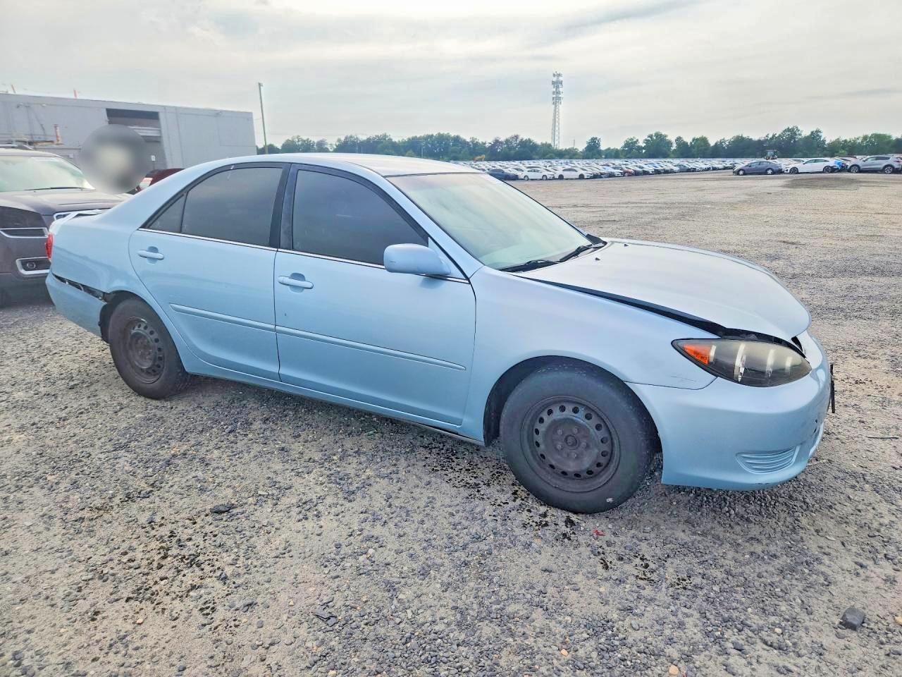 2006 Toyota Camry Le - Image 4