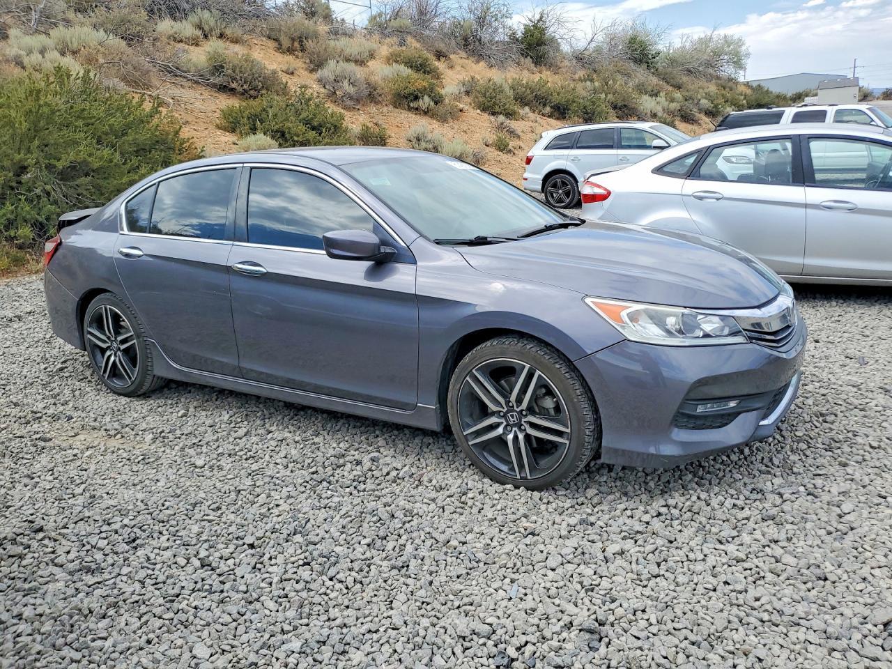 2017 Honda Accord Sport - Image 4
