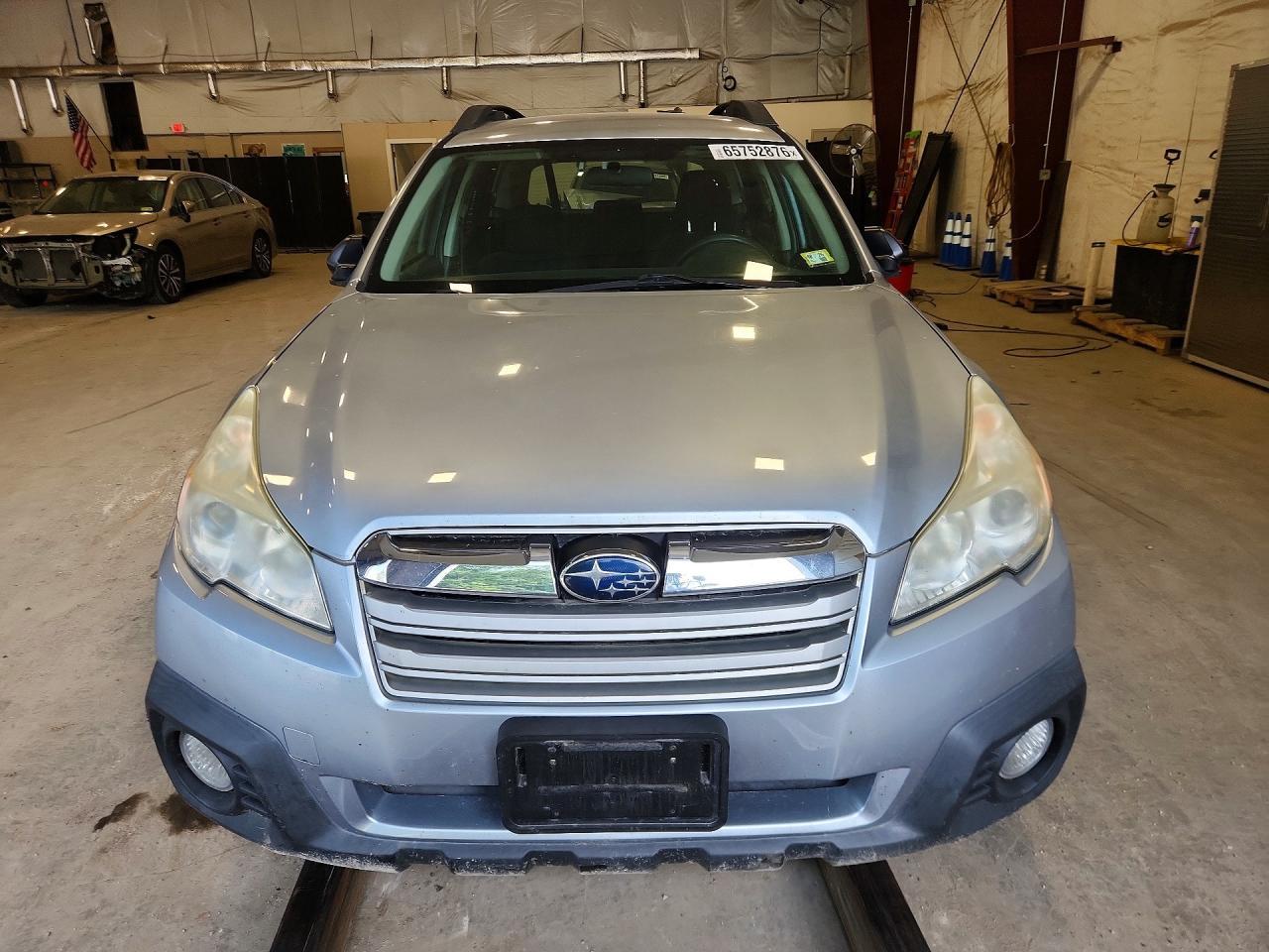 2014 Subaru Outback 2.5I - Фото 5