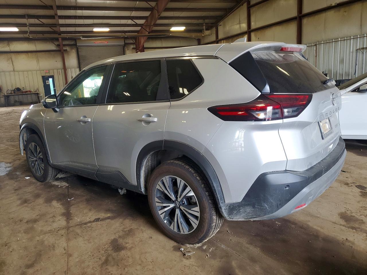 2023 Nissan Rogue Sv - Фото 2