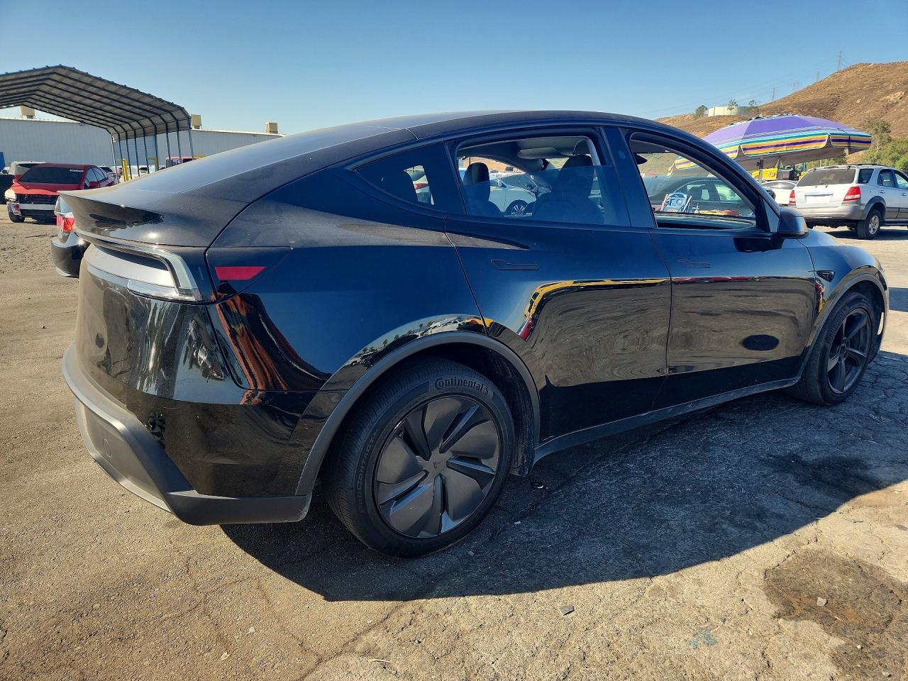 2026 Tesla Model Y - Фото 3