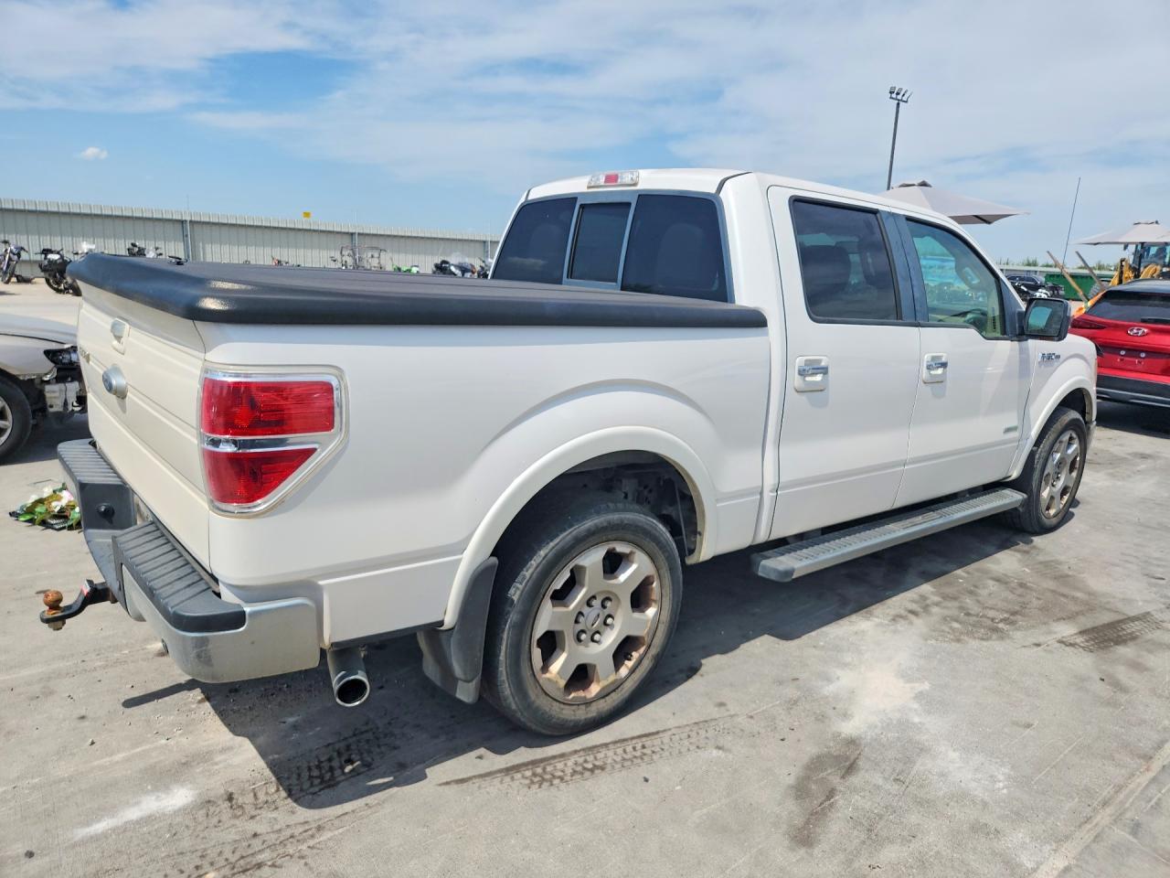 2011 Ford F150 Supercrew - Фото 3
