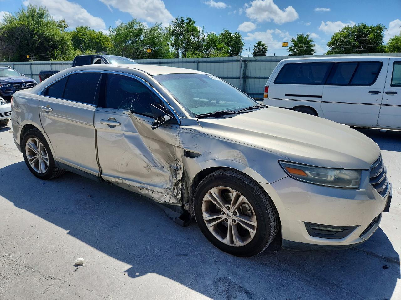 2018 Ford Taurus Sel - Фото 4