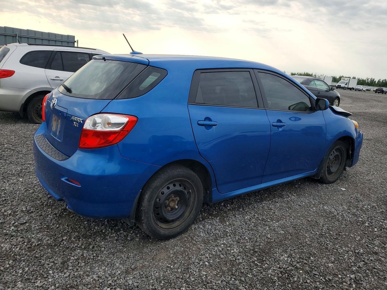 2010 Toyota Matrix Xr - Image 3