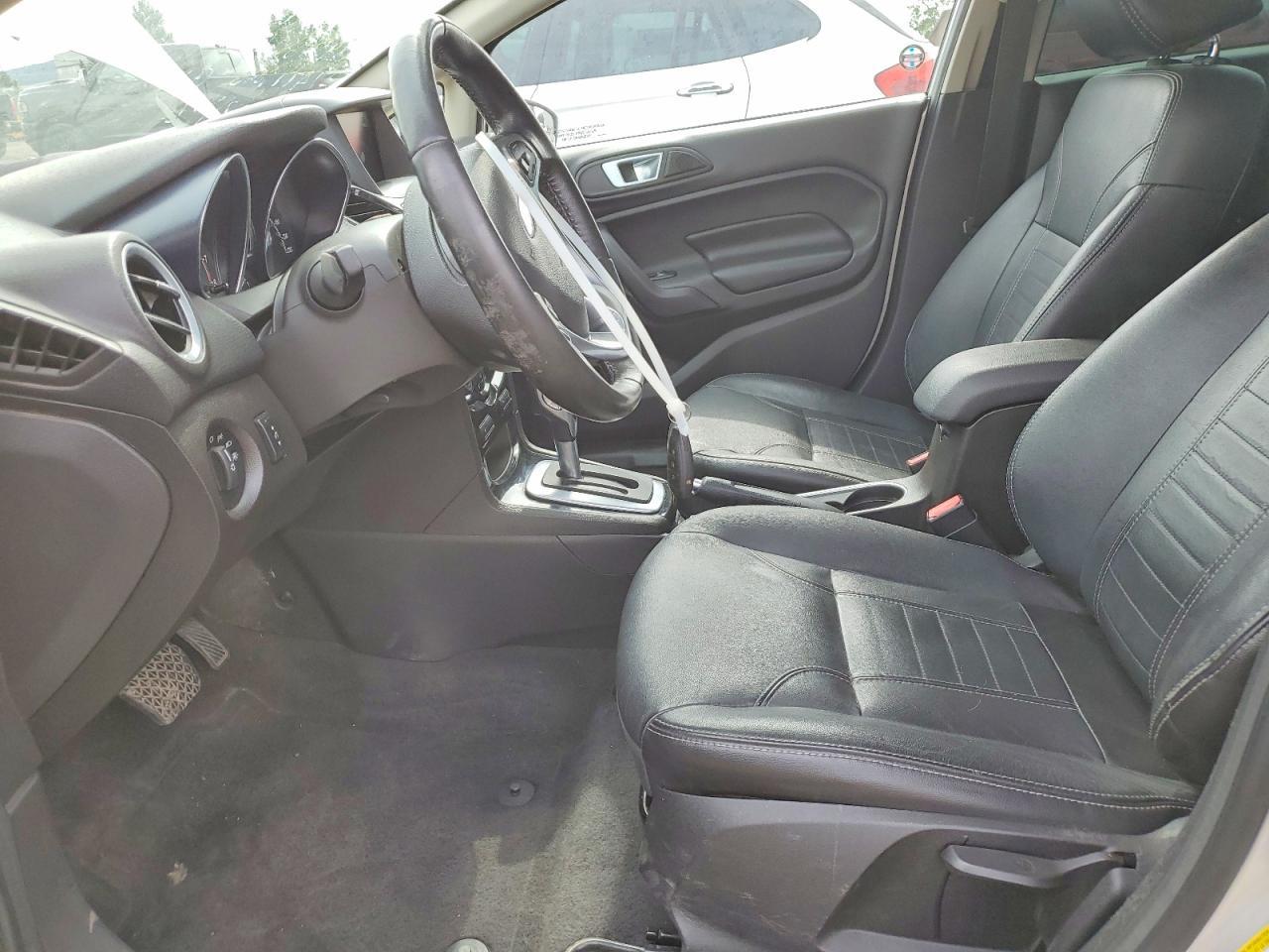 2015 Ford Fiesta Titanium - Image 7
