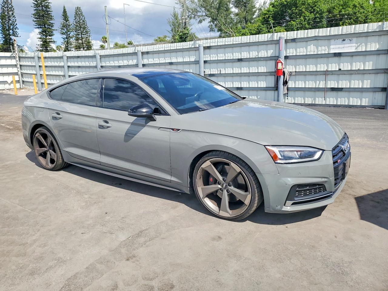 2019 Audi S5 Premium Plus - Image 4