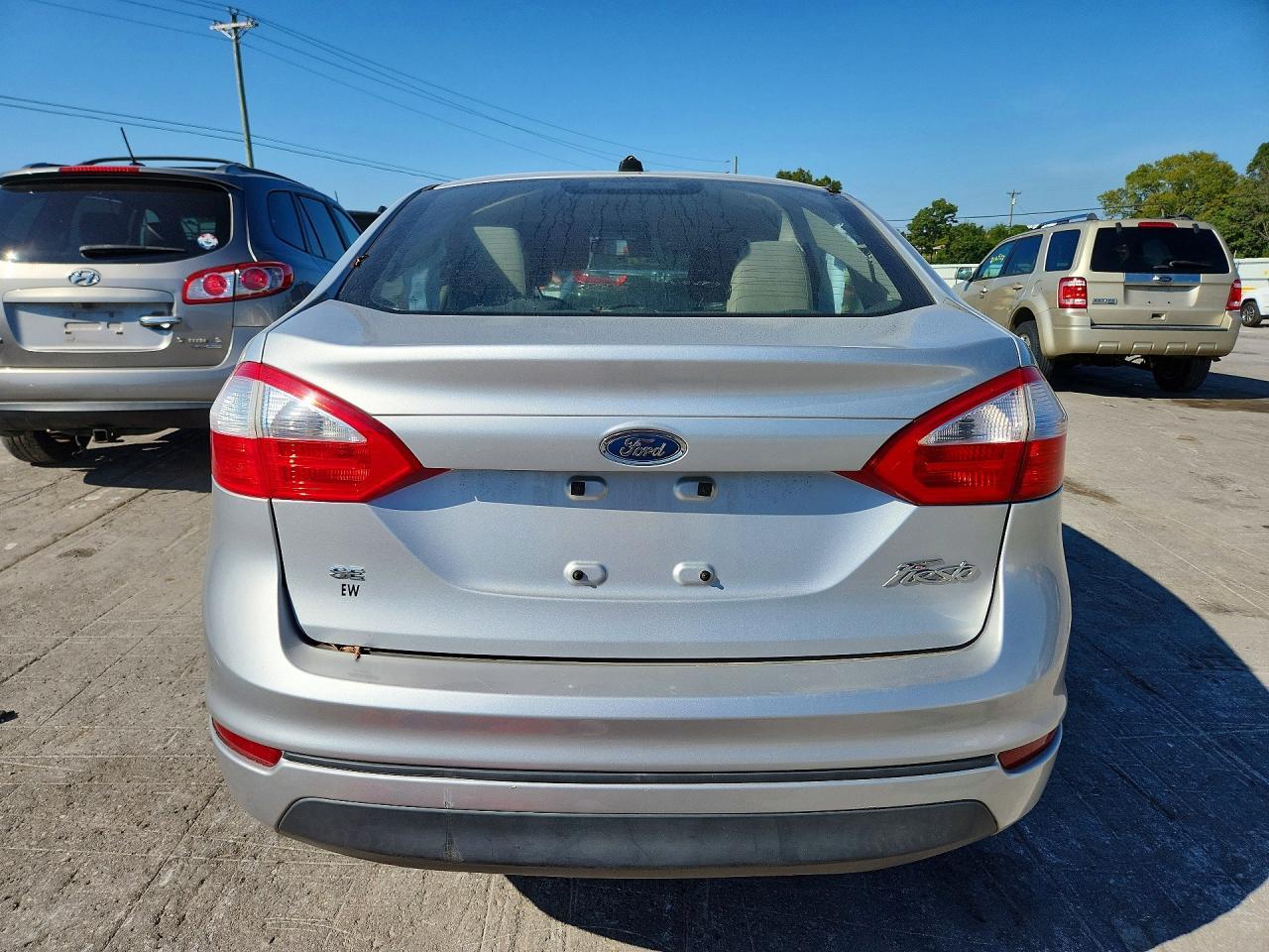 2016 Ford Fiesta Se - Image 6