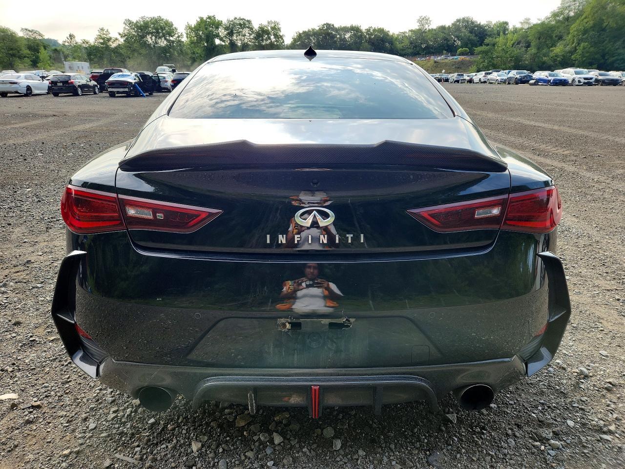 2017 Infiniti Q60 3.0T Premium - Фото 6