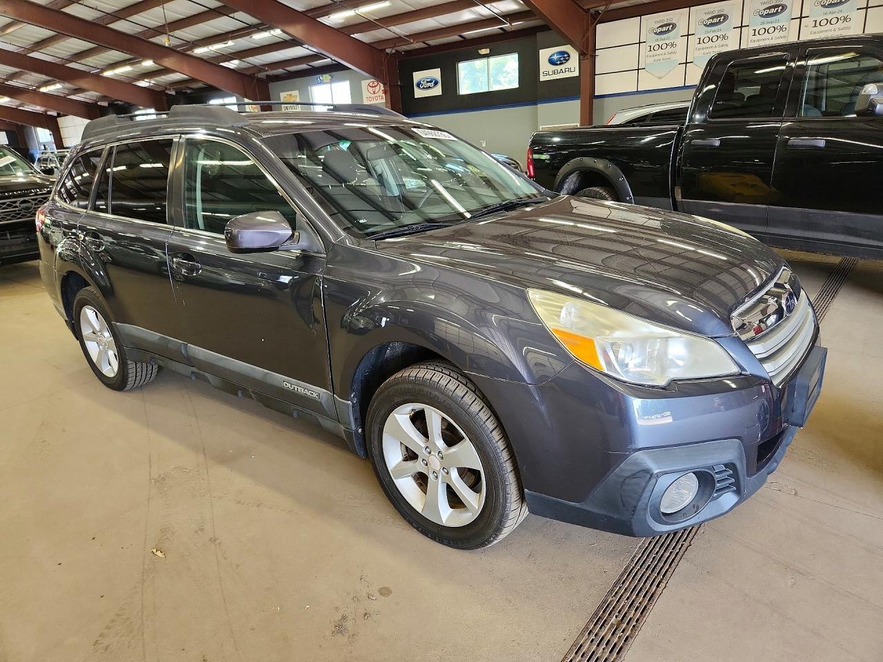 2014 Subaru Outback 2.5I Premium - Image 4