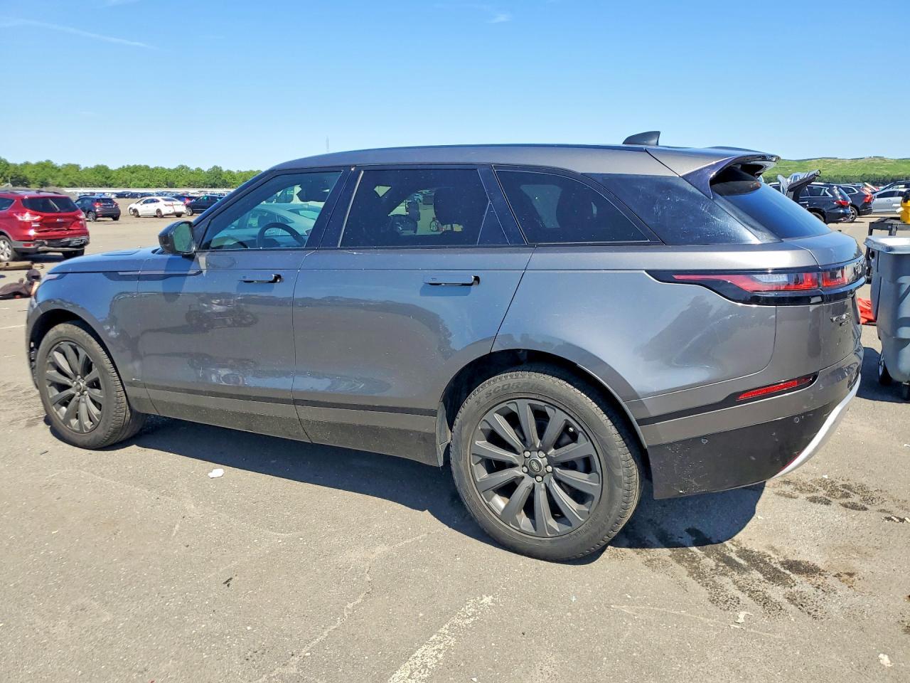 2019 Land Rover Range Rover Velar R-Dynamic Se - Image 2