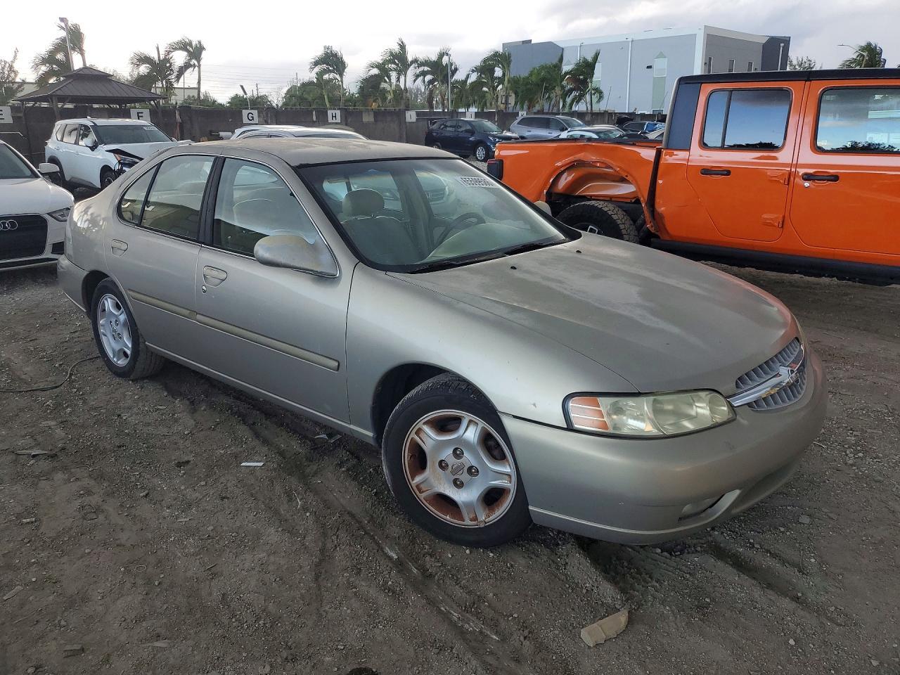 2004 Nissan Altima Gxe - Image 4