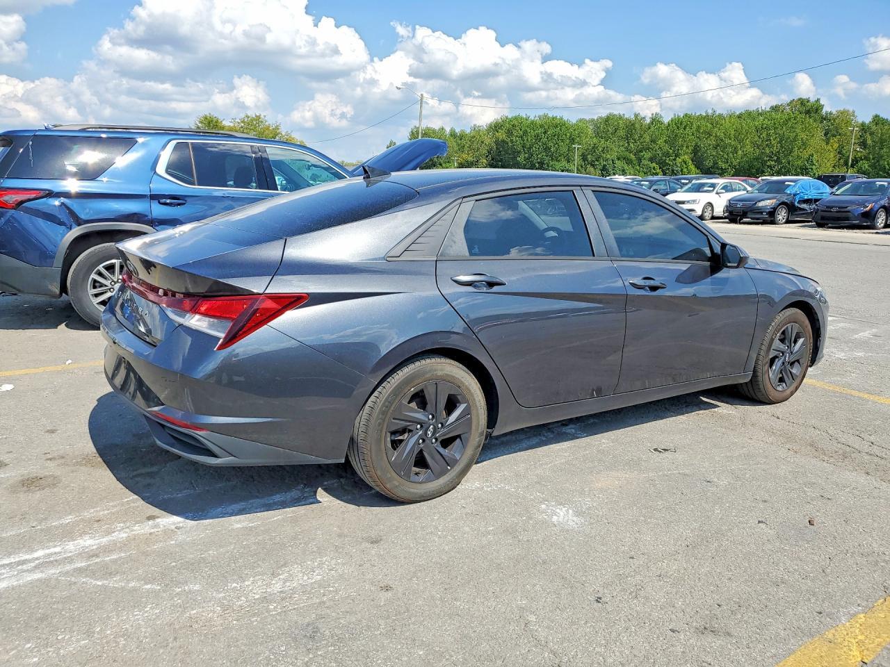 2021 Hyundai Elantra Sel - Image 3