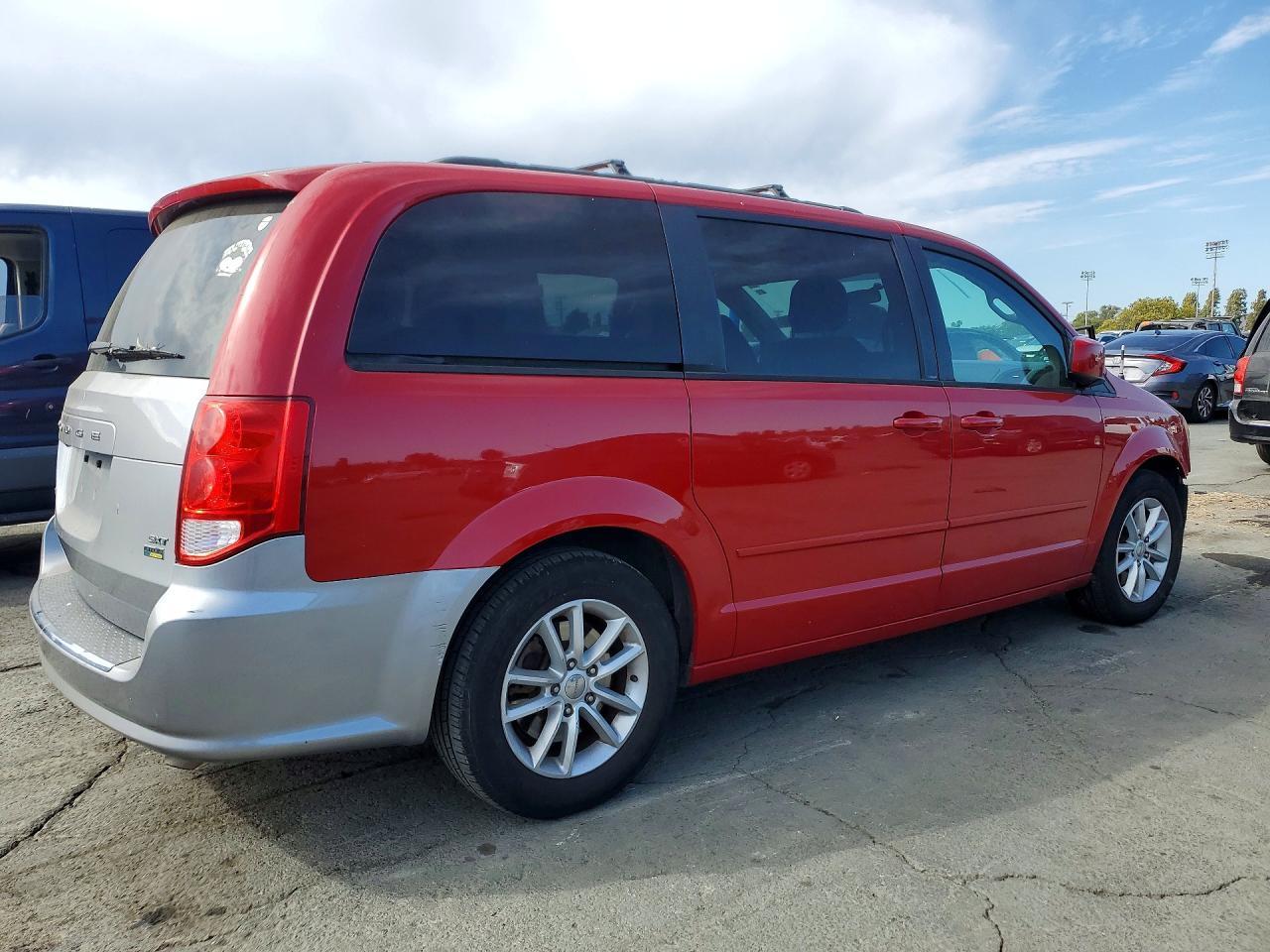 2014 Dodge Grand Caravan Sxt - Фото 3