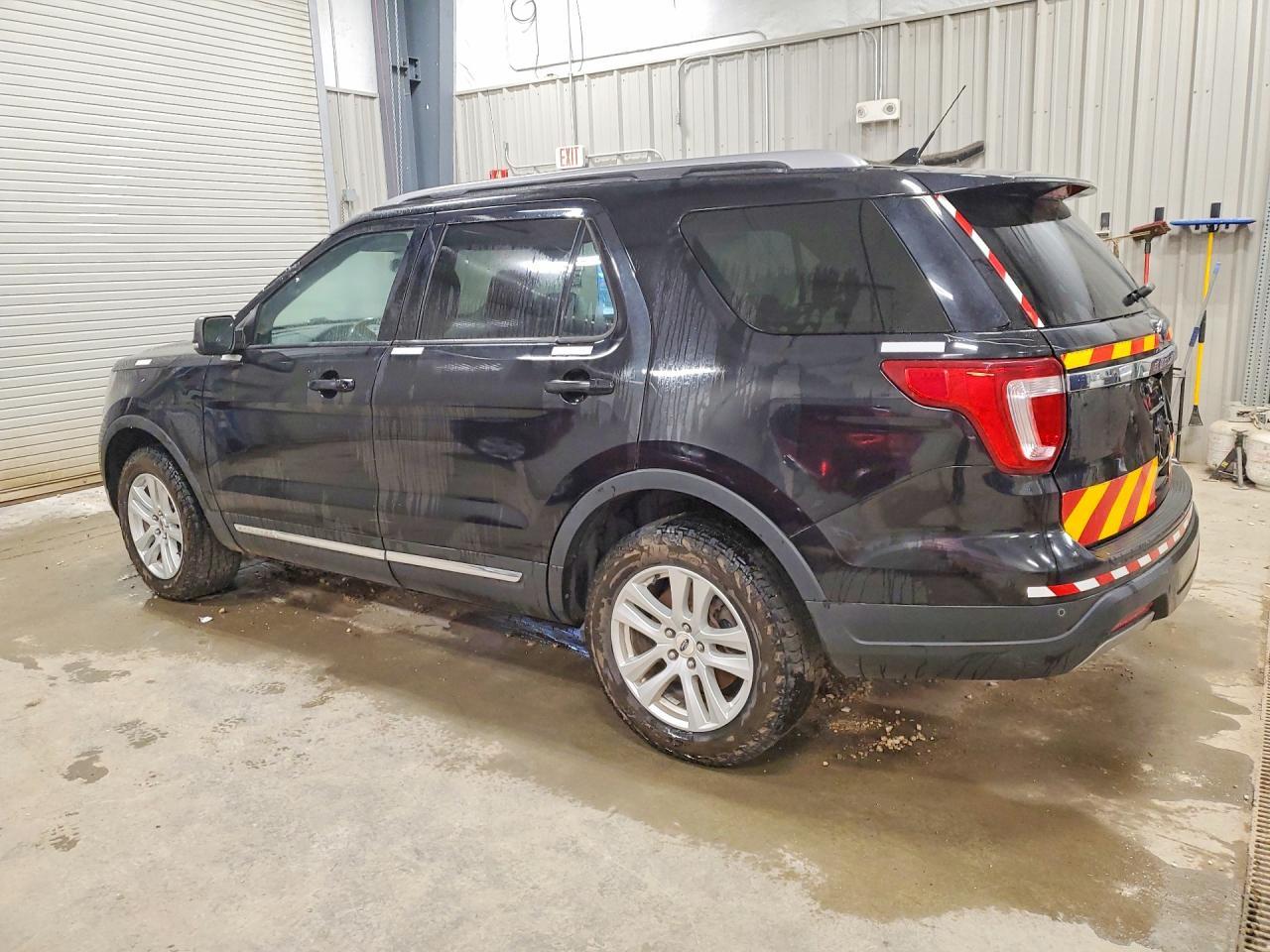 2019 Ford Explorer Xlt - Фото 2