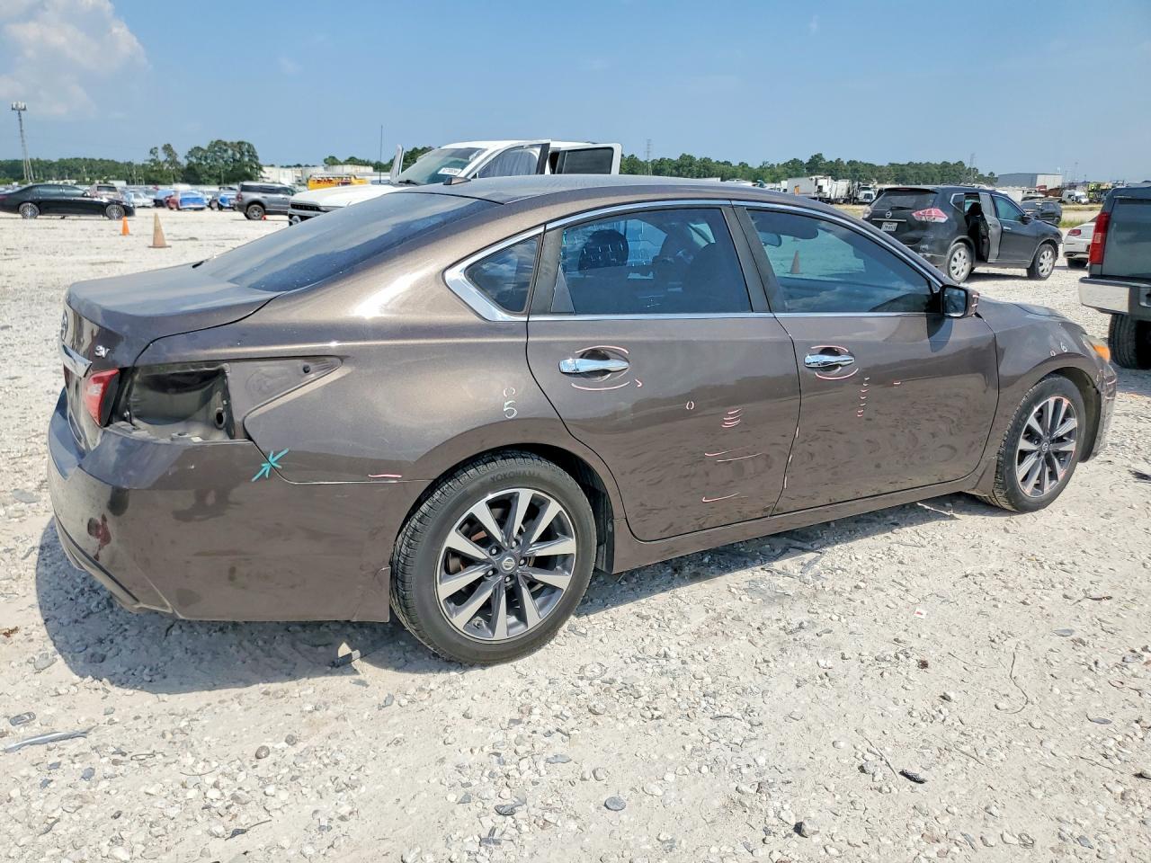 2016 Nissan Altima 2.5 Sv - Image 3