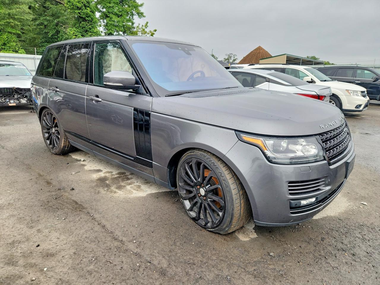 2017 Land Rover Range Rover - Image 4