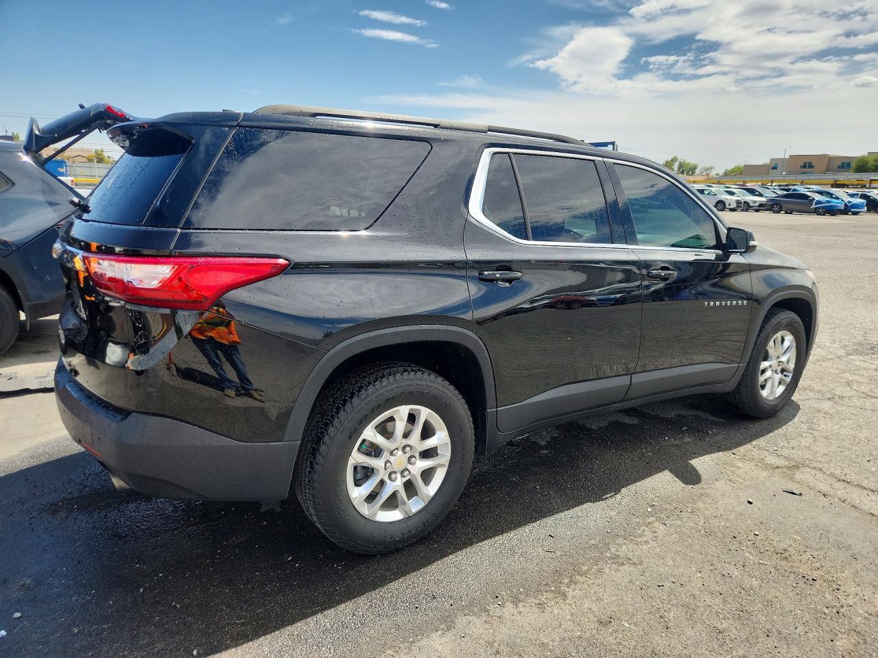 2020 Chevrolet Traverse Lt - Фото 3