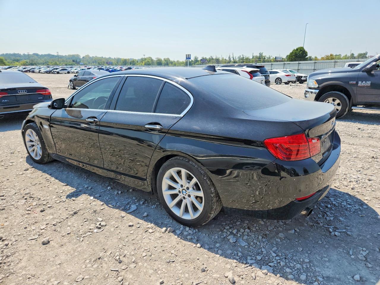 2014 BMW 535 Xi - Фото 2