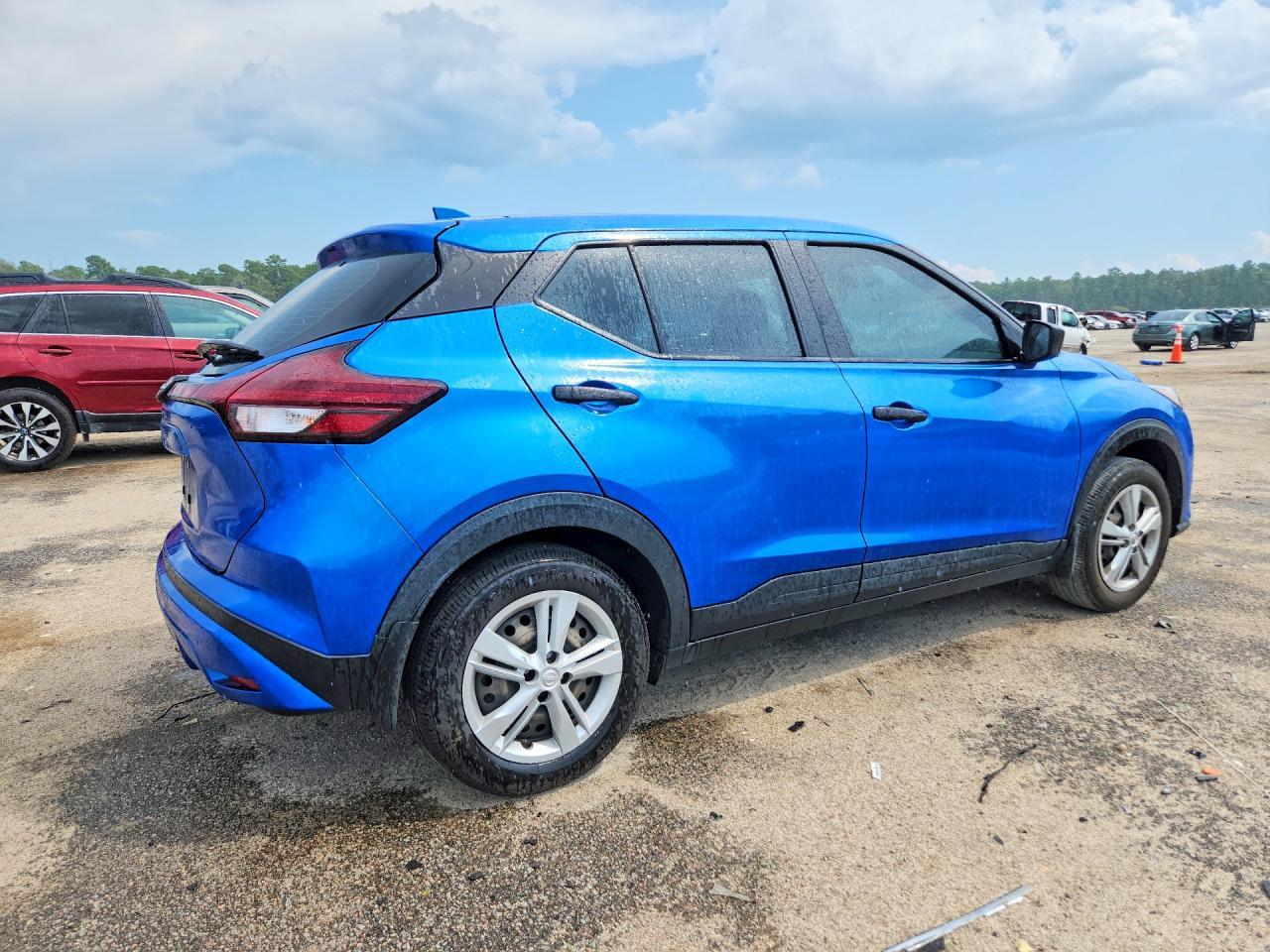2023 Nissan Kicks S - Image 3
