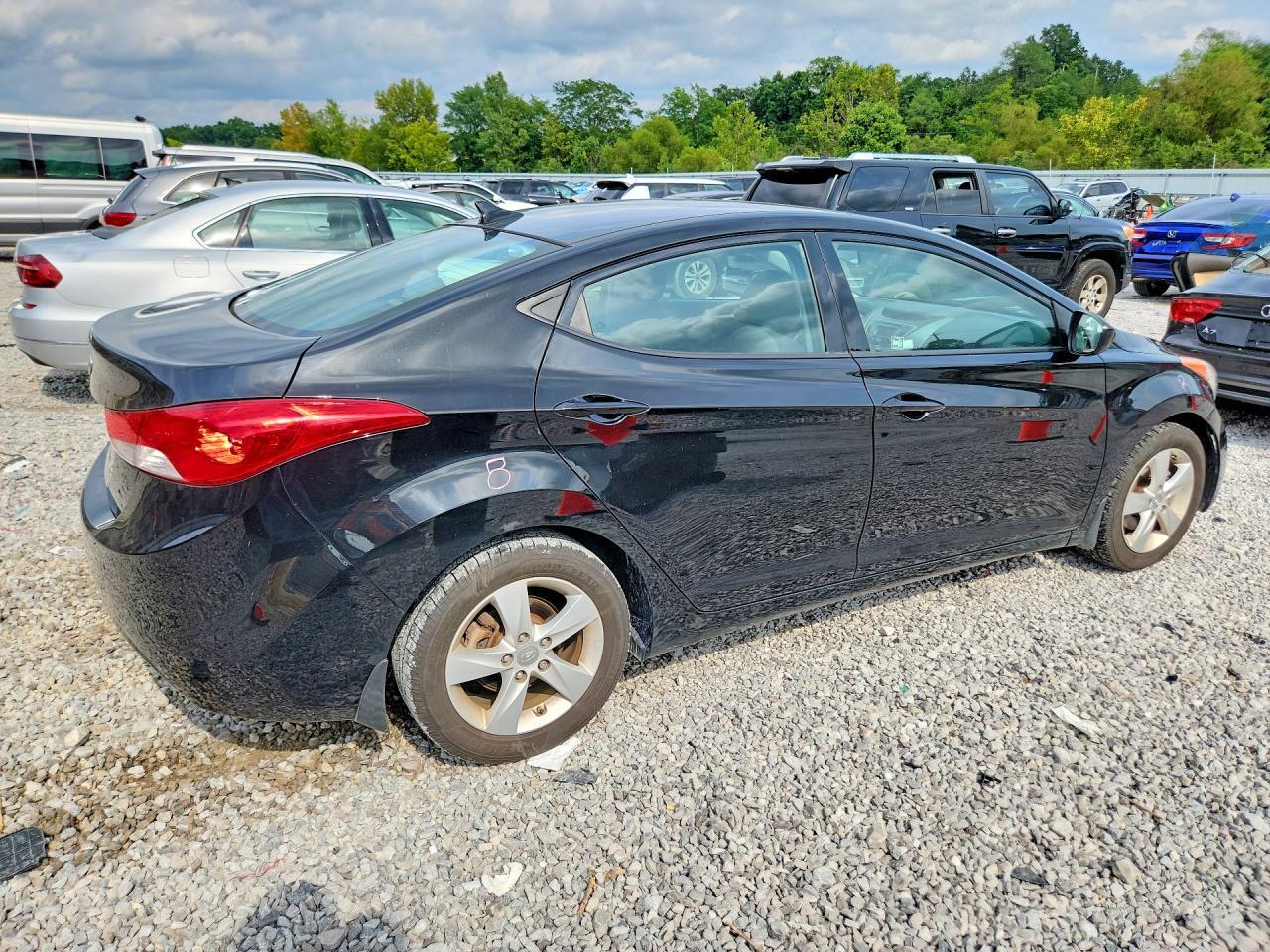 2013 Hyundai Elantra Gls - Фото 3