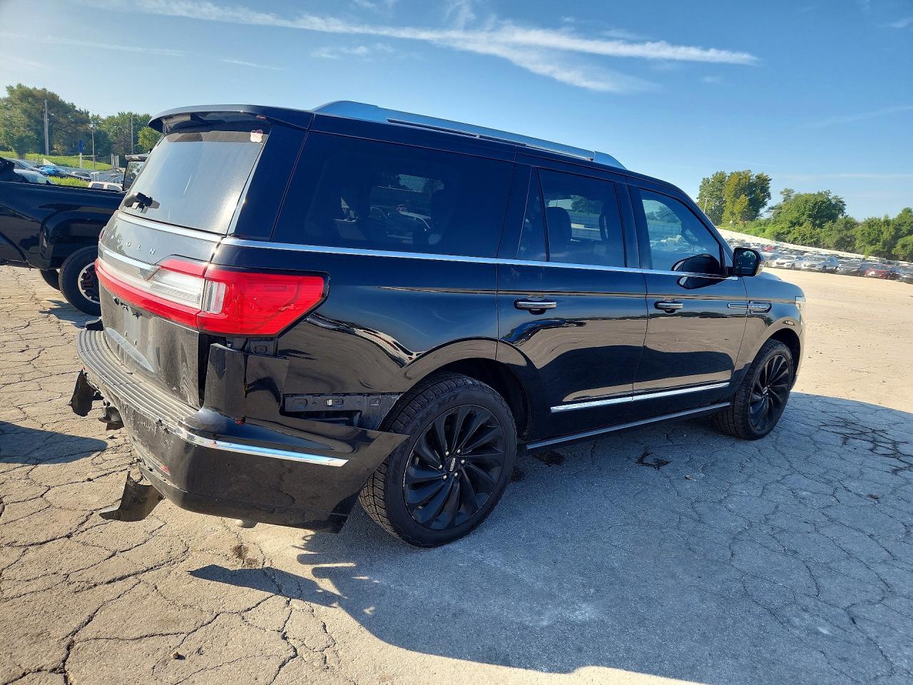 2020 Lincoln Navigator Reserve - Фото 3