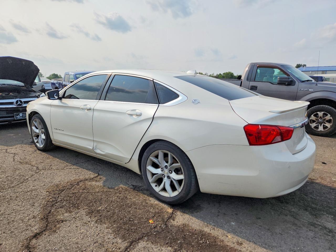2014 Chevrolet Impala Lt - Image 2