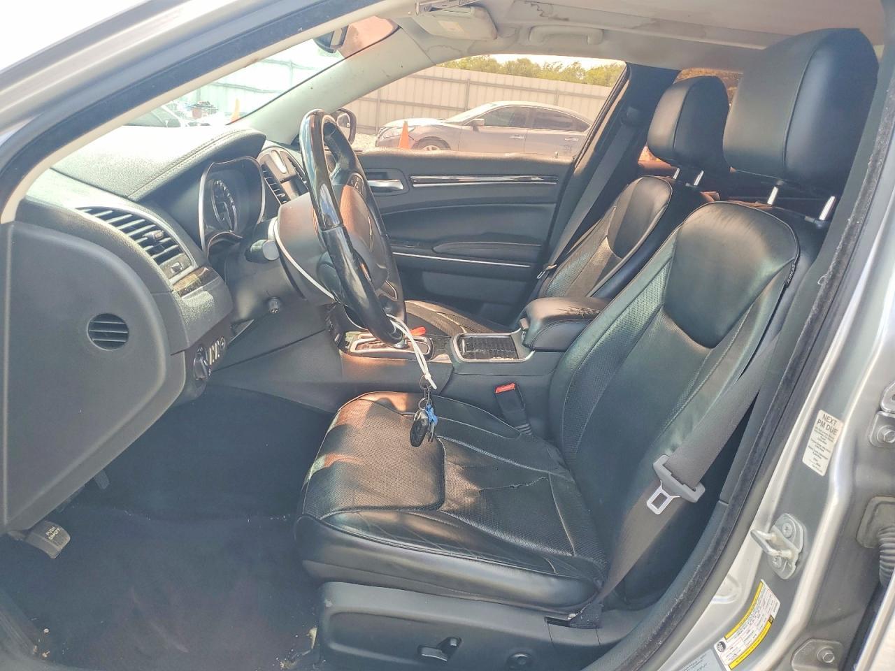 2016 Chrysler 300C - Фото 7