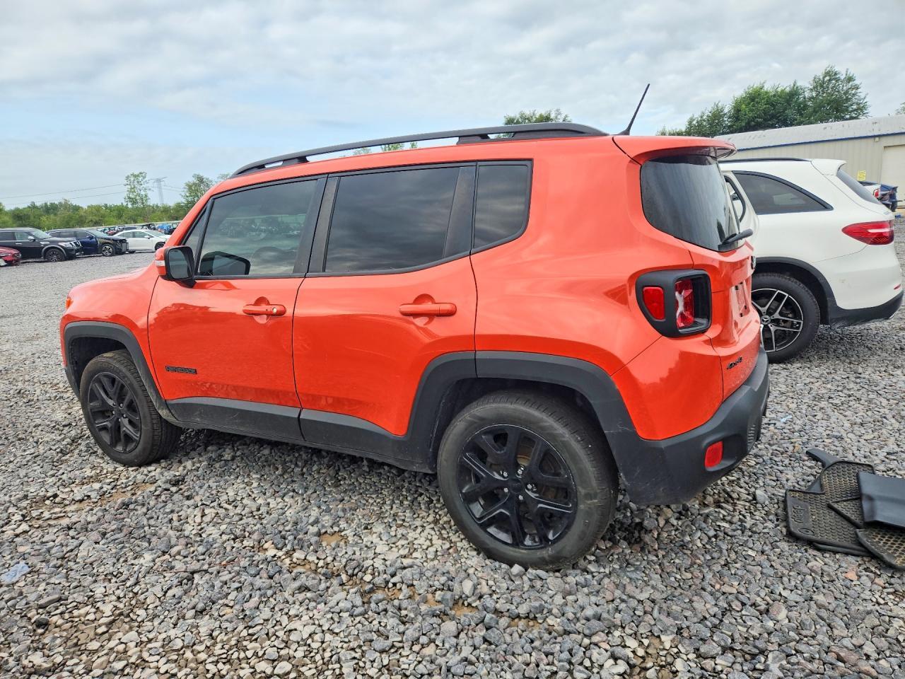 2017 Jeep Renegade Latitude - Фото 2