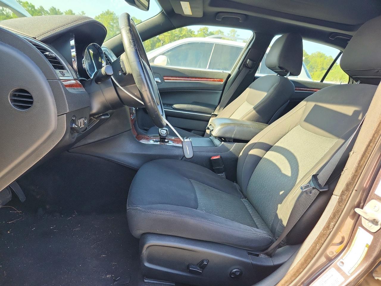 2014 Chrysler 300 - Фото 7