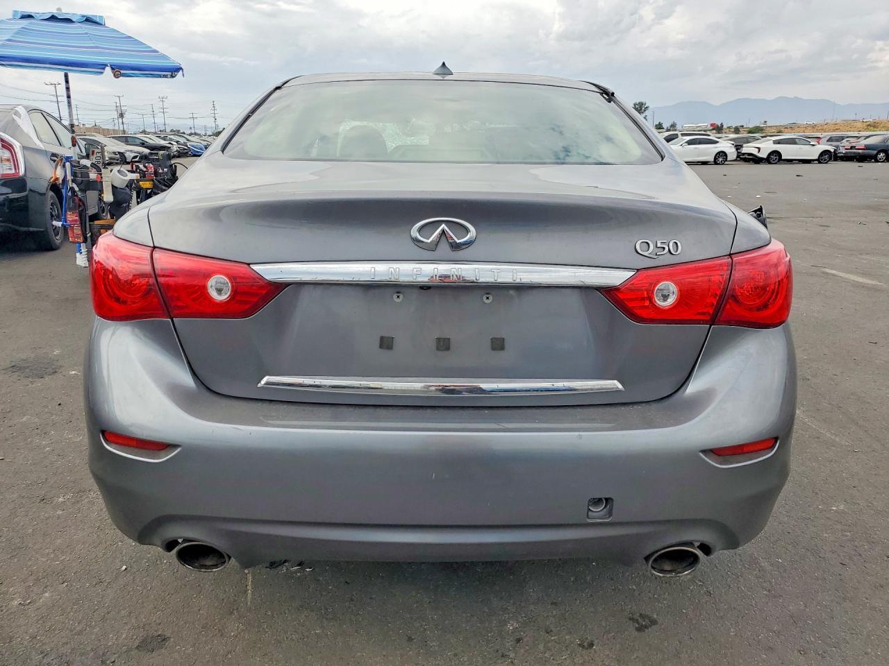 2015 Infiniti Q50 Premium - Image 6