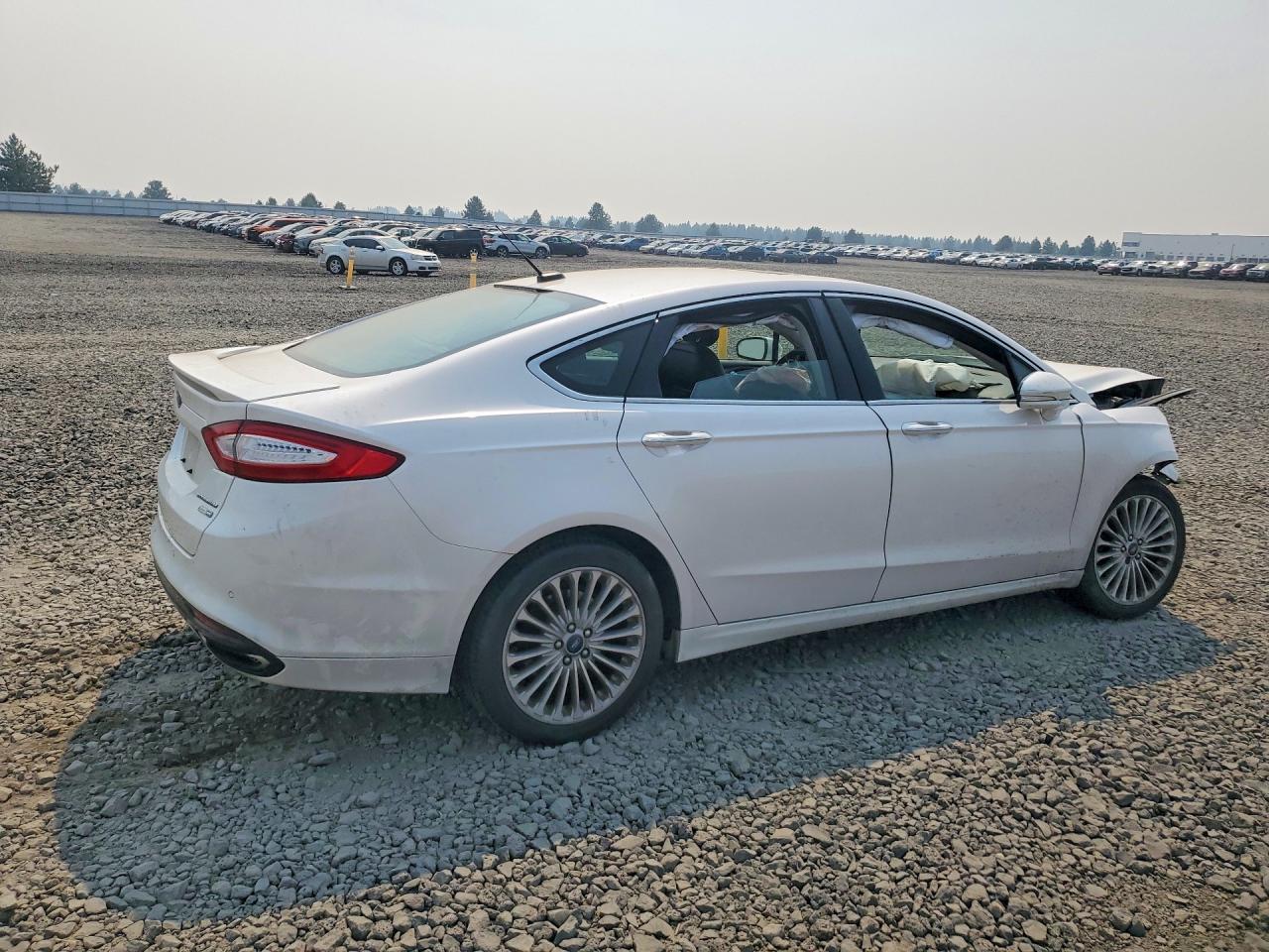 2014 Ford Fusion Titanium - Image 3