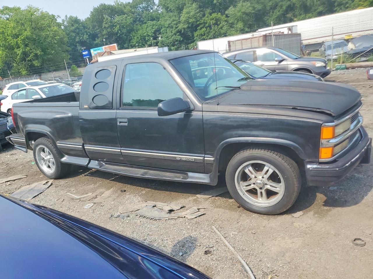 1996 Chevrolet Gmt-400 C1500 - Image 4