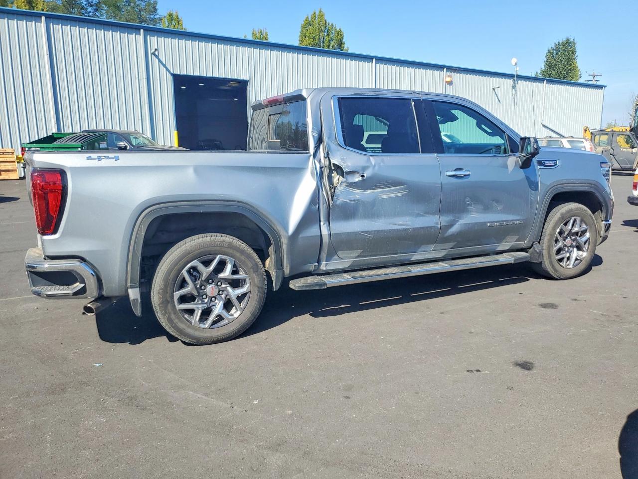 2026 GMC Sierra K1500 Slt - Image 3