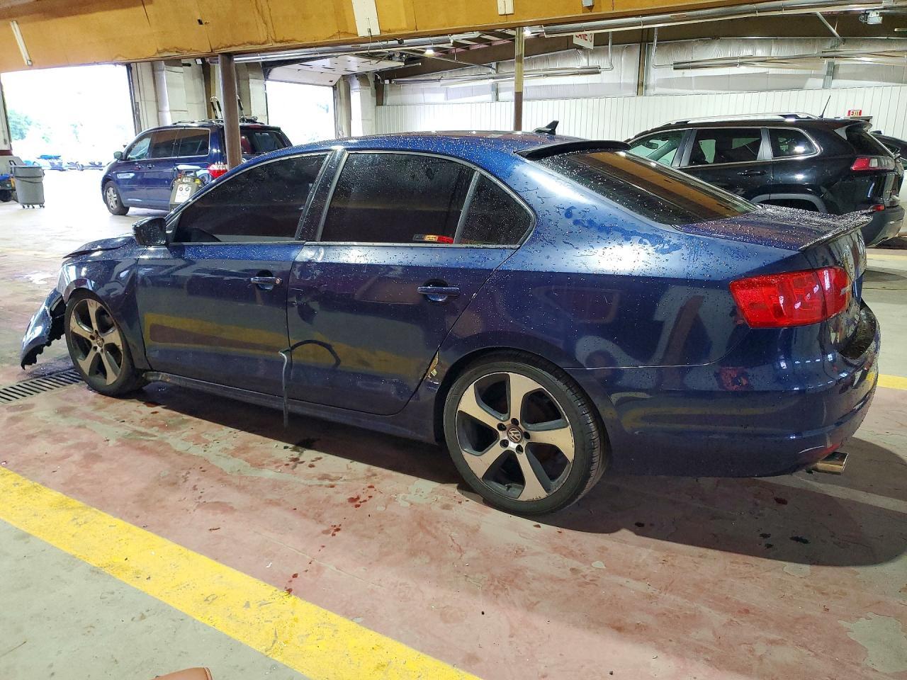2011 Volkswagen Jetta Se - Фото 2