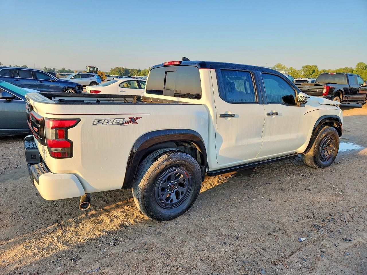 2025 Nissan Frontier Pro-X - Image 3
