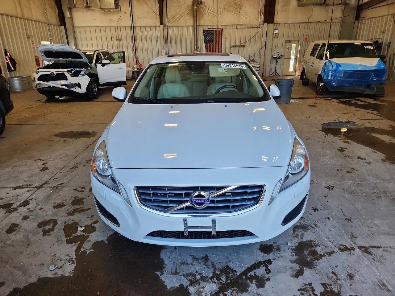2013 Volvo S60 T5 - Фото 5