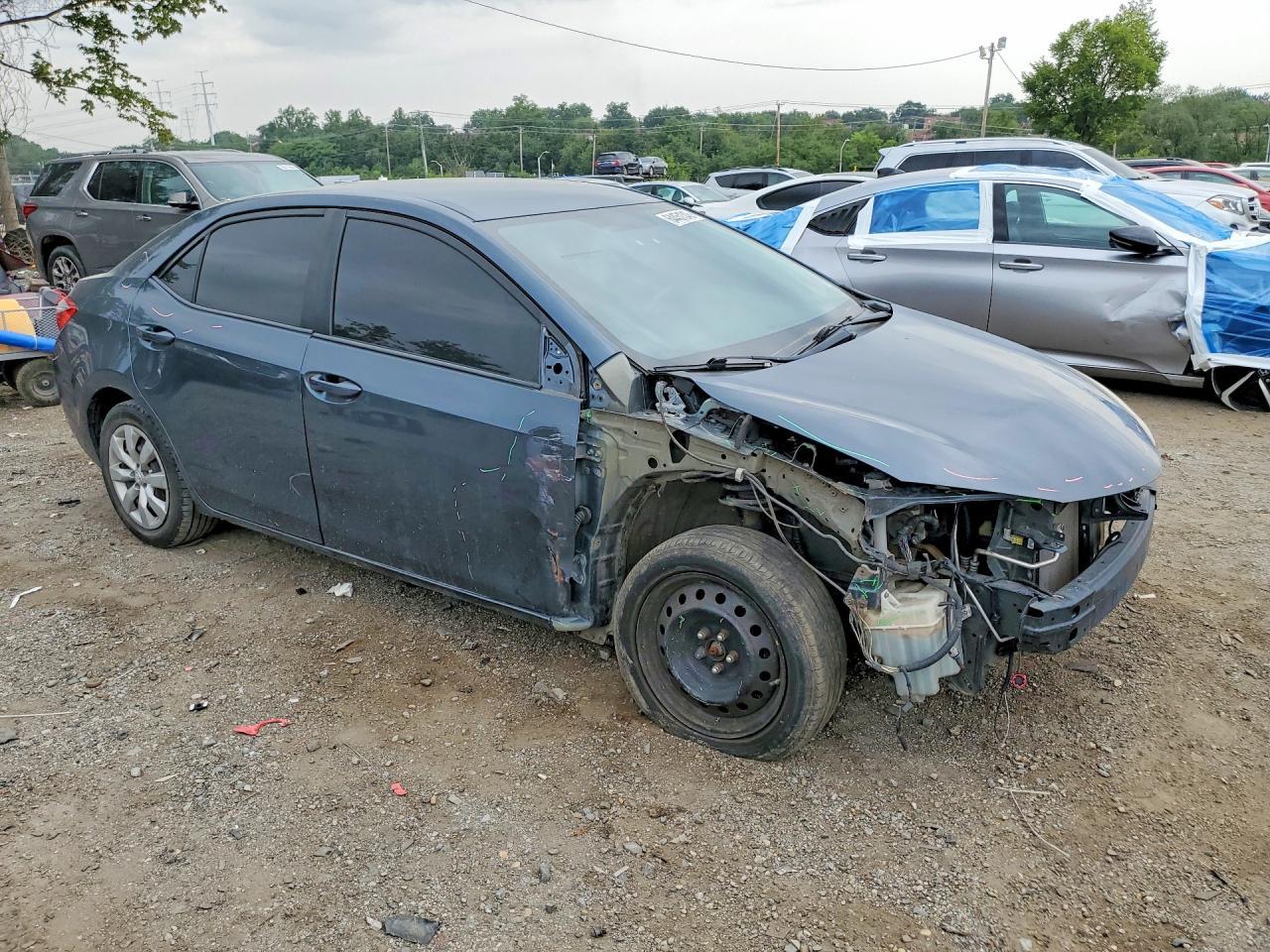 2015 Toyota Corolla Le - Image 4