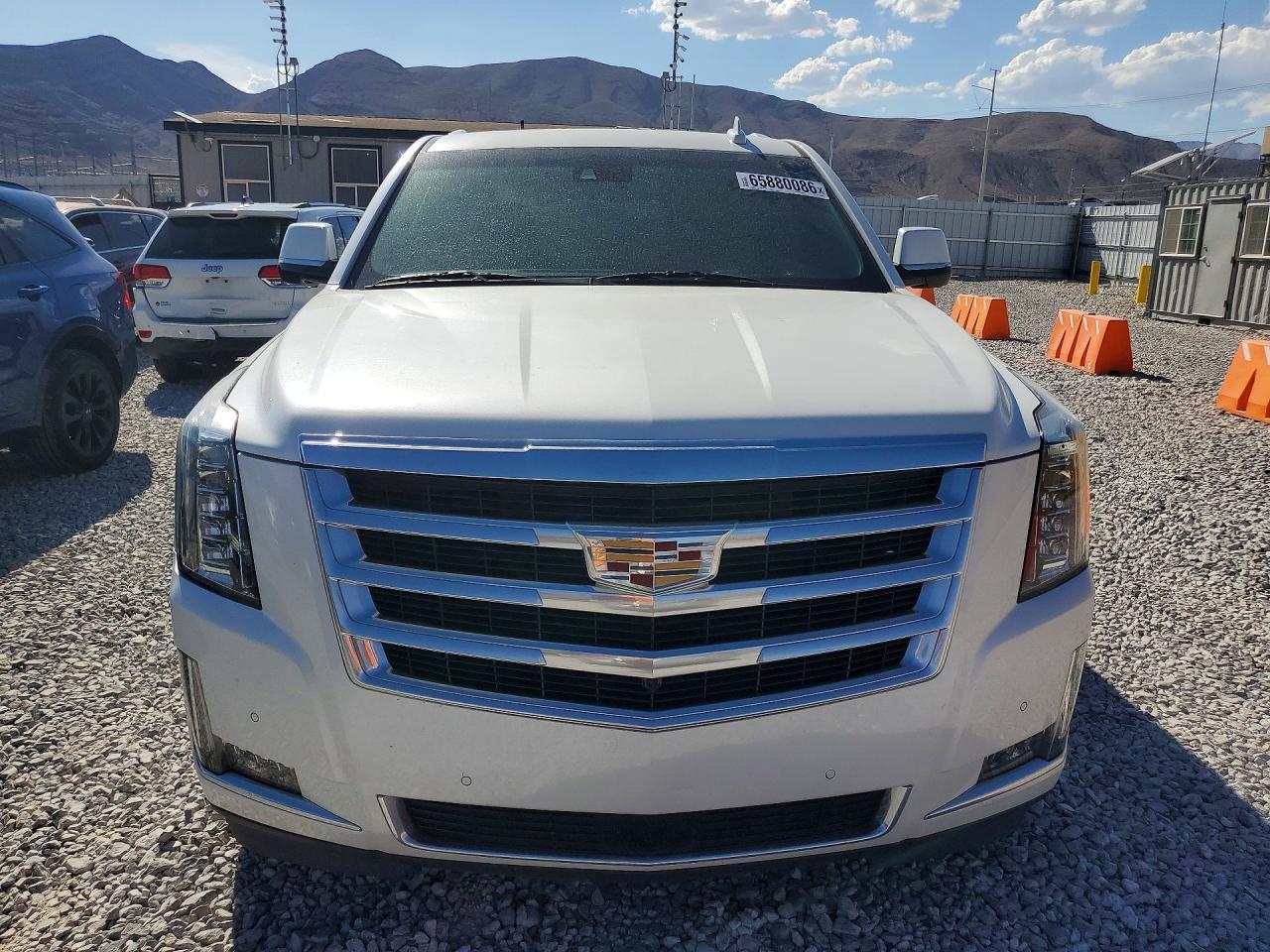 2016 Cadillac Escalade Esv Premium - Image 5
