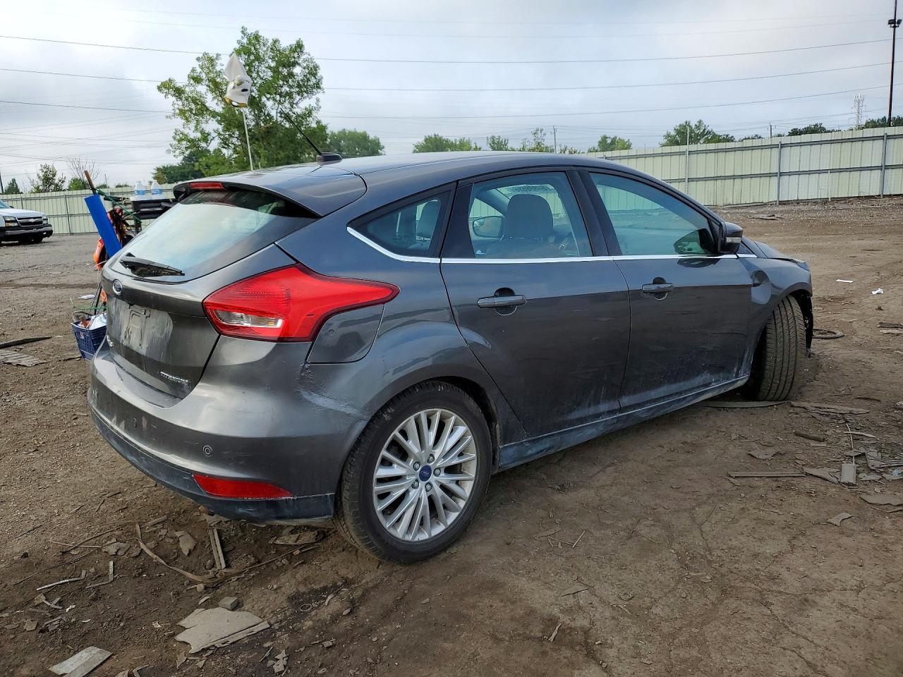 2017 Ford Focus Titanium - Image 3