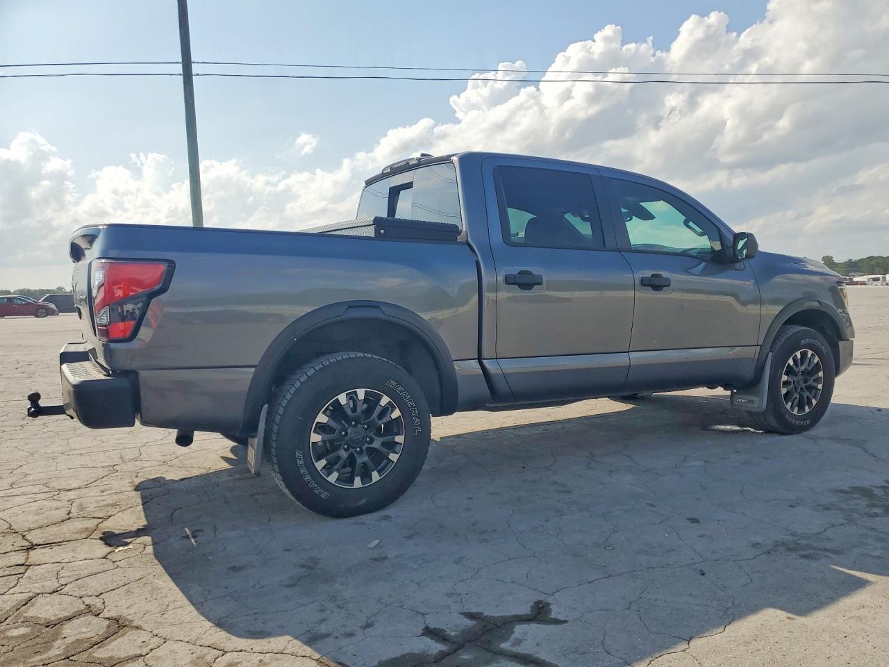 2022 Nissan Titan Pro-4X - Image 3