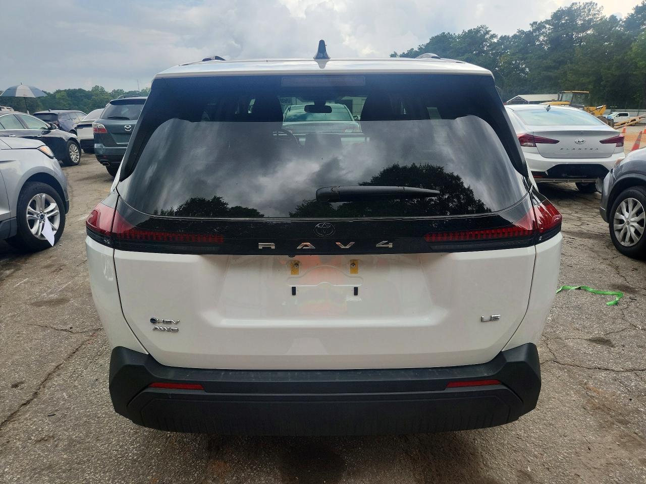 2026 Toyota Rav4 Le - Фото 6