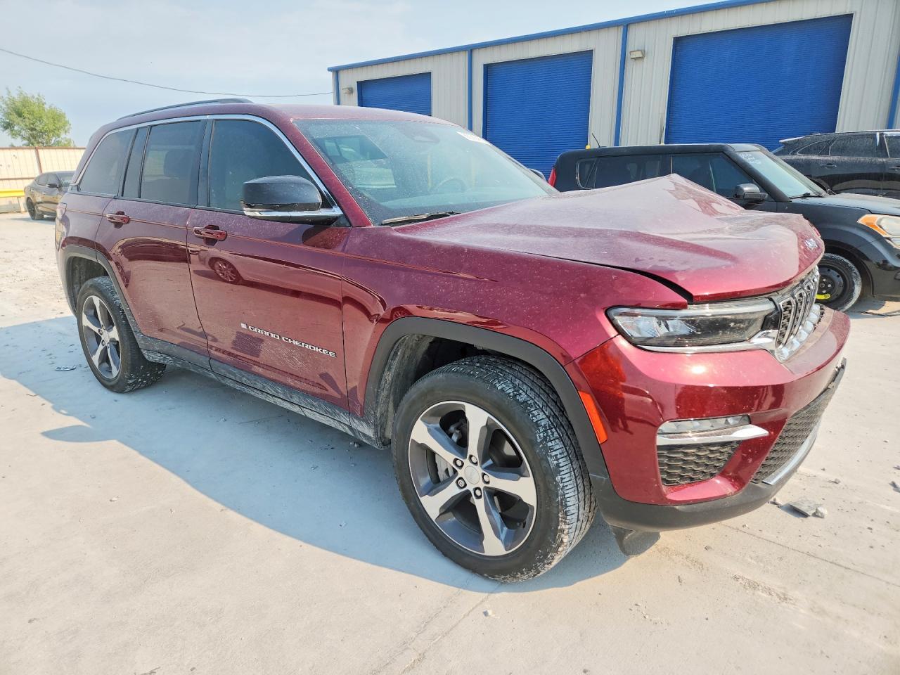 2023 Jeep Grand Cherokee Limited - Image 4