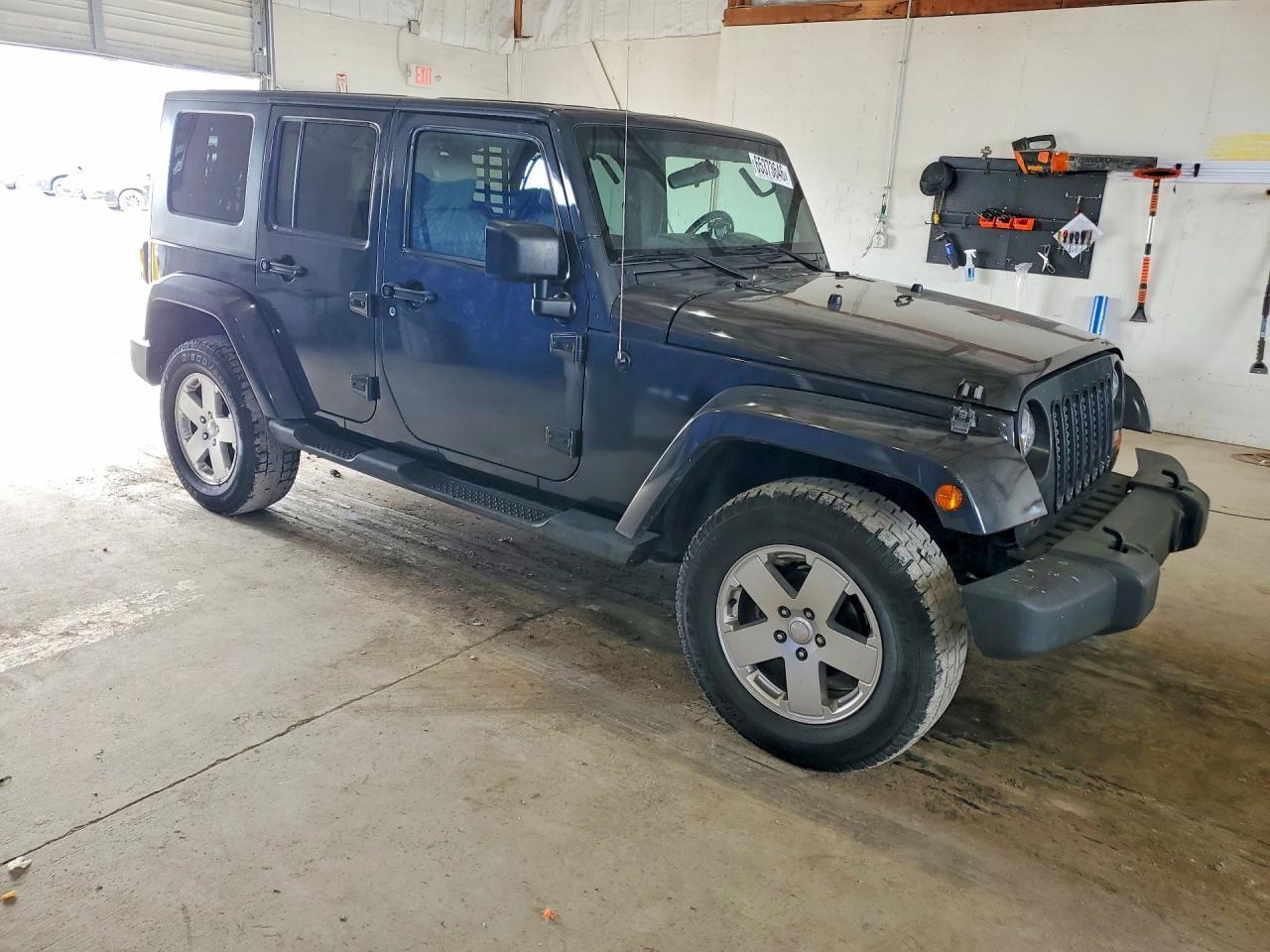 2010 Jeep Wrangler Unlimited Sahara - Фото 4