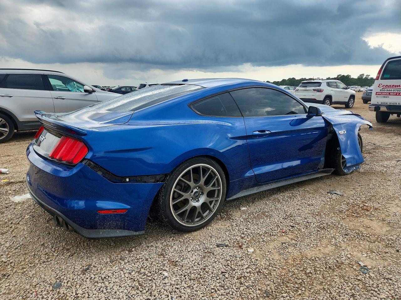 2017 Ford Mustang Gt - Image 3