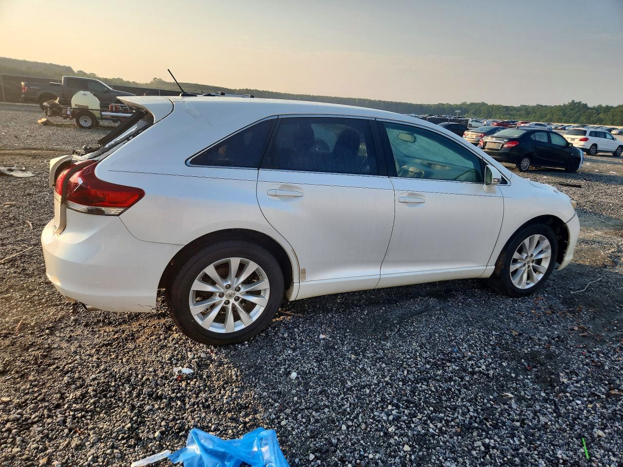2014 Toyota Venza Le - Фото 3