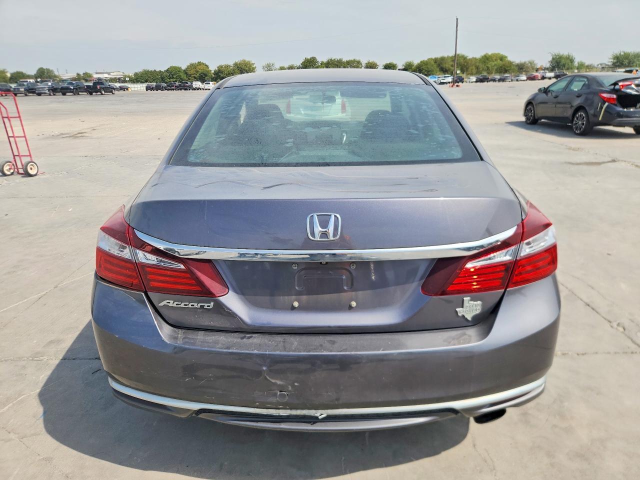 2017 Honda Accord Lx - Image 6