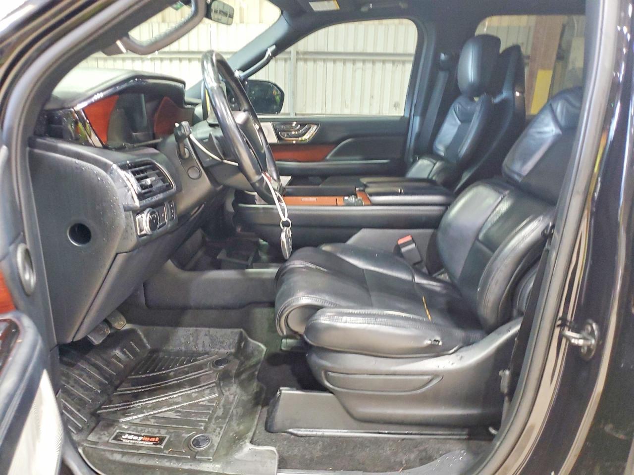 2021 Lincoln Navigator Reserve - Фото 7